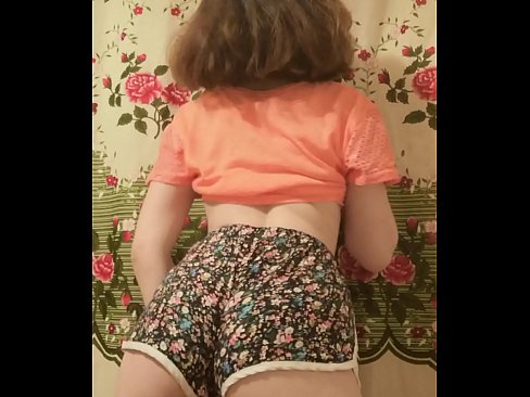 ❤️ Sexy junges Babe zieht ihre Shorts vor der Kamera aus Porno vk bei uns de.videolucrativo.top ❌️❤
